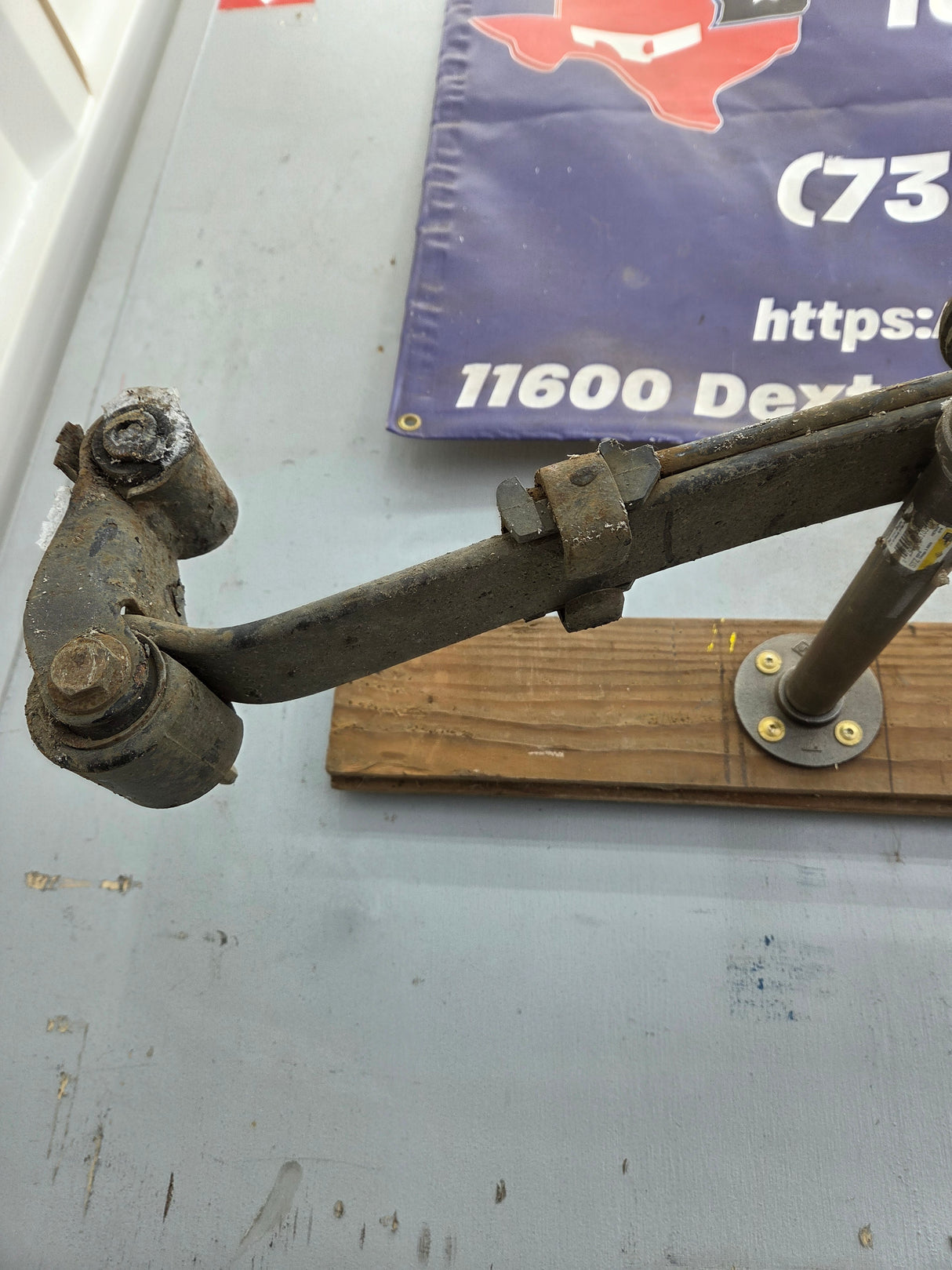 1999-2006 Chevrolet Silverado / GMC Sierra 1500 Rear Leaf Spring - (1)