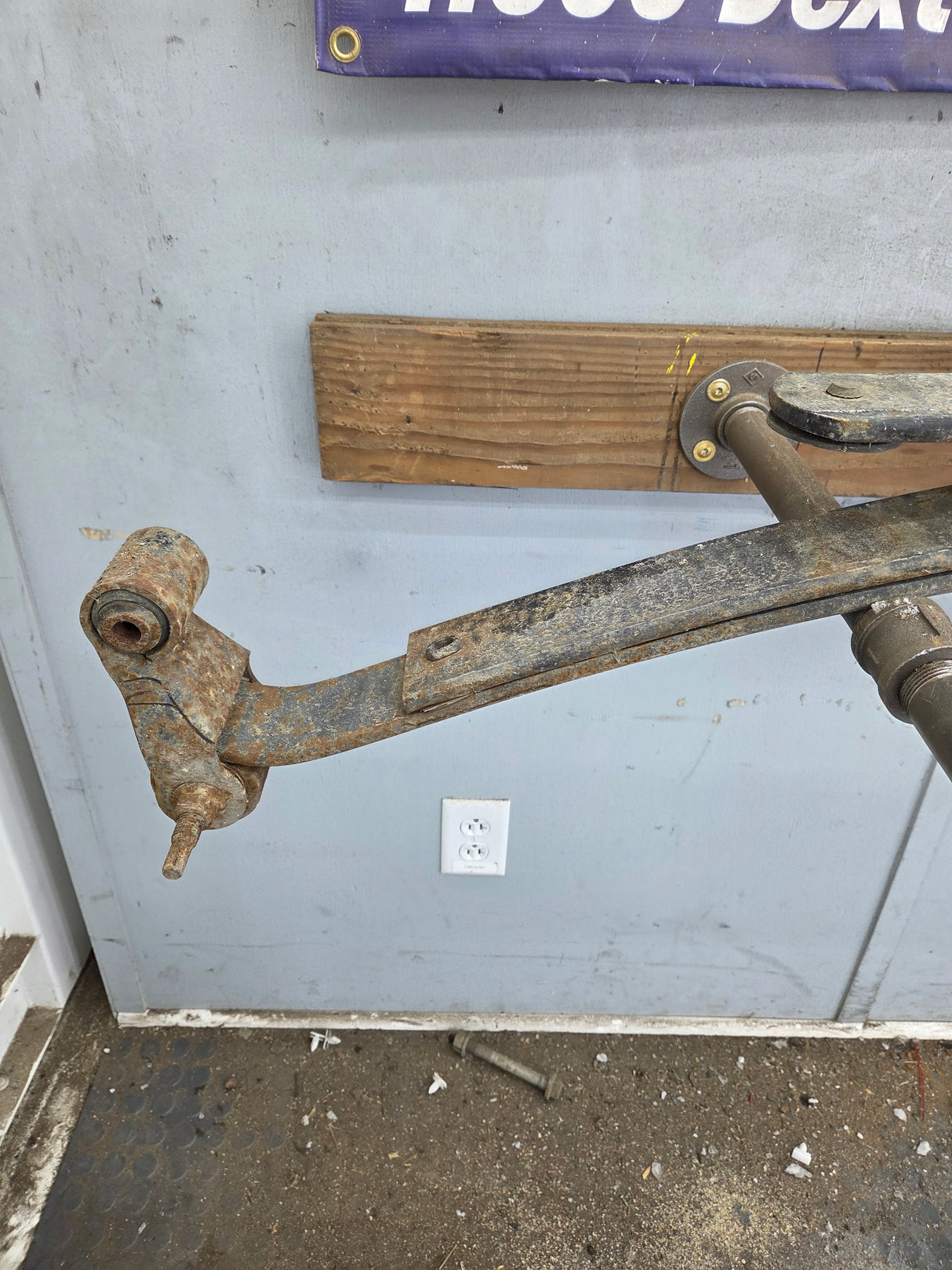 2007-2013 Chevrolet Silverado / GMC Sierra 1500 Rear Leaf Spring - 1