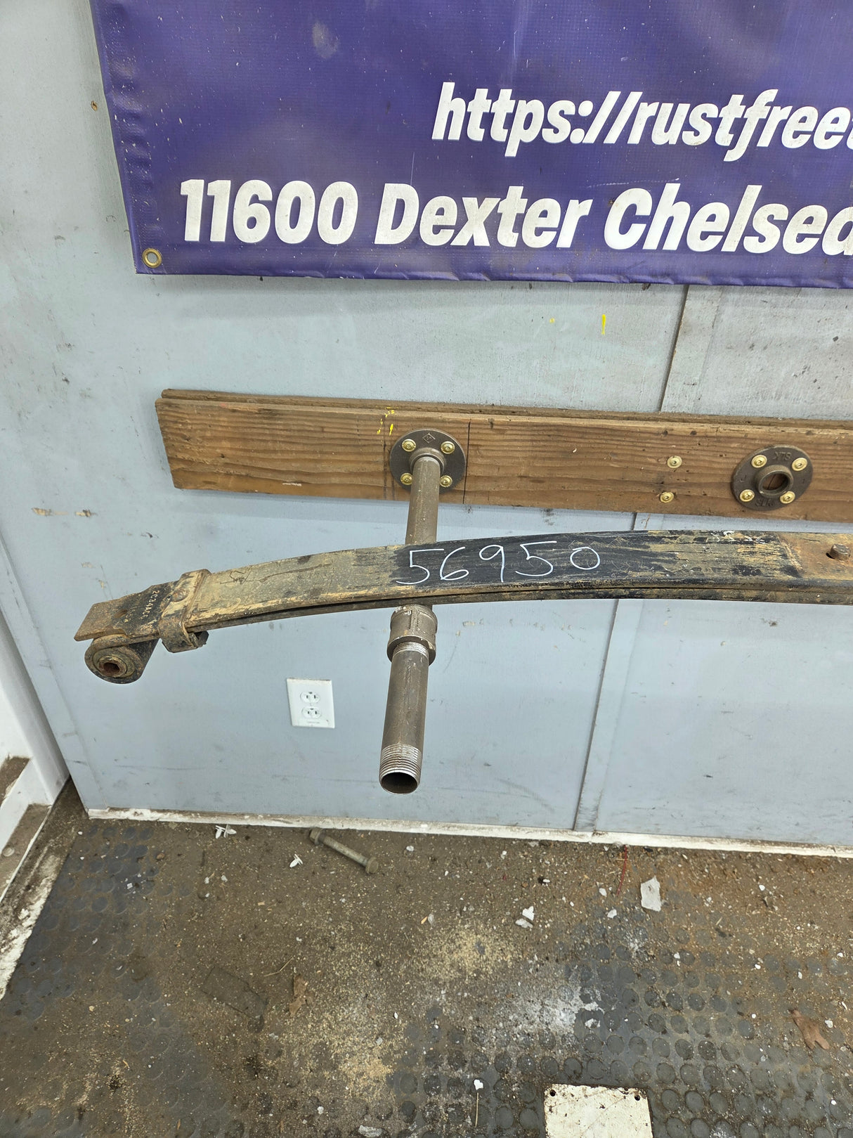 1999-2004 Ford F250 F350 Super Duty Excursion Front Leaf Spring