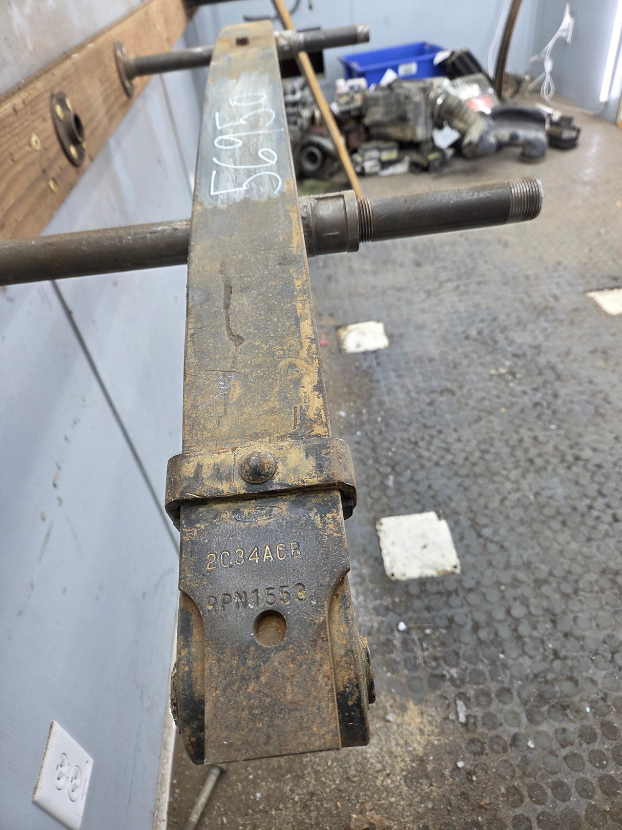 1999-2004 Ford F250 F350 Super Duty Excursion Front Leaf Spring