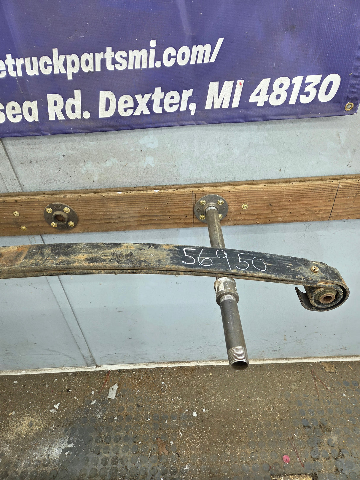 1999-2004 Ford F250 F350 Super Duty Excursion Front Leaf Spring