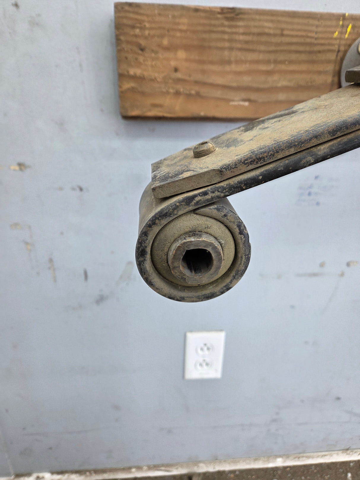 1999-2007 Ford F250 F350 Super Duty Rear Leaf Spring (1)
