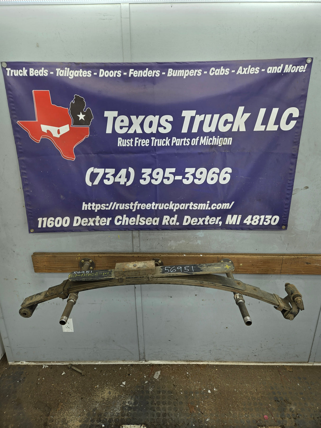 1999-2007 Ford F250 F350 Super Duty Rear Leaf Spring (1)