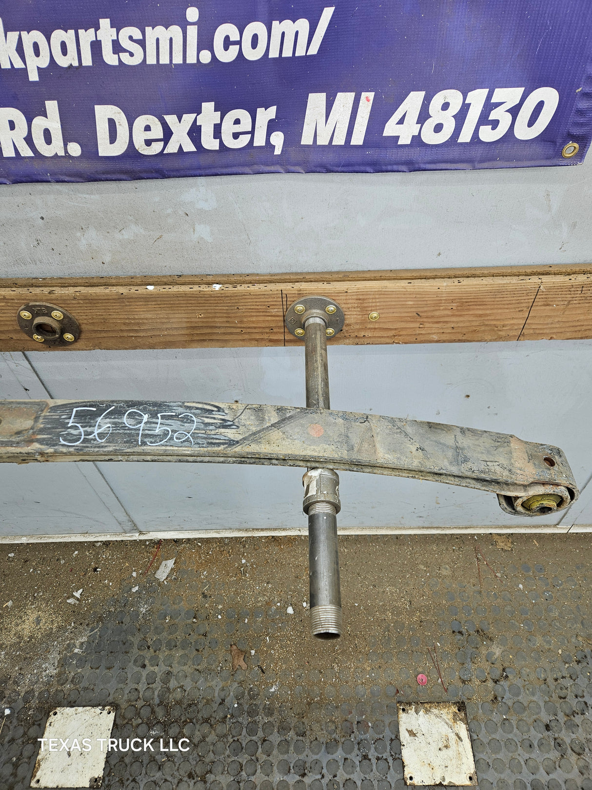 1999-2004 Ford F250 F350 Super Duty Excursion Front Leaf Spring