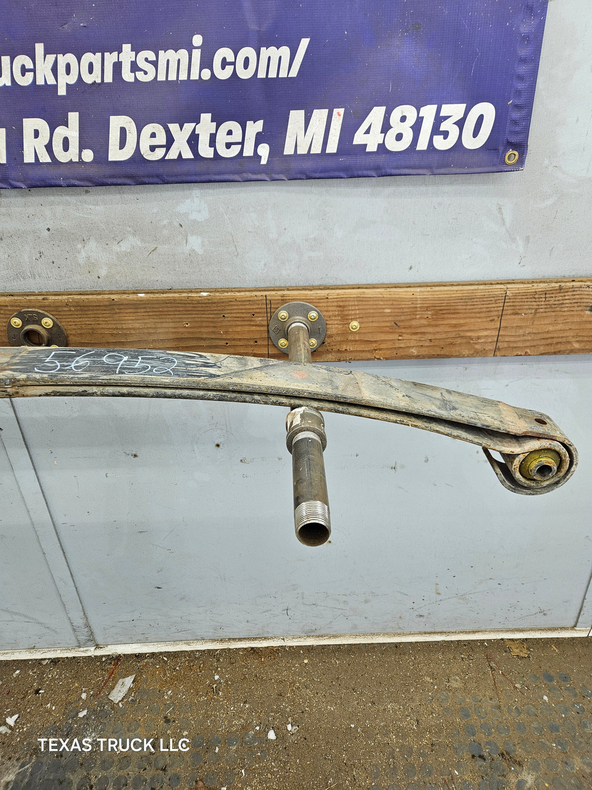 1999-2004 Ford F250 F350 Super Duty Excursion Front Leaf Spring