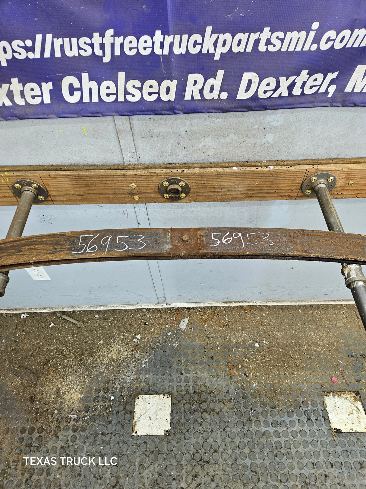 1999-2004 Ford F250 F350 Super Duty Excursion Front Leaf Spring