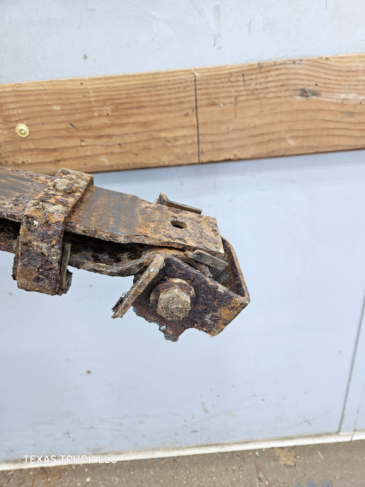 1999-2004 Ford F250 F350 Super Duty Excursion Front Leaf Spring