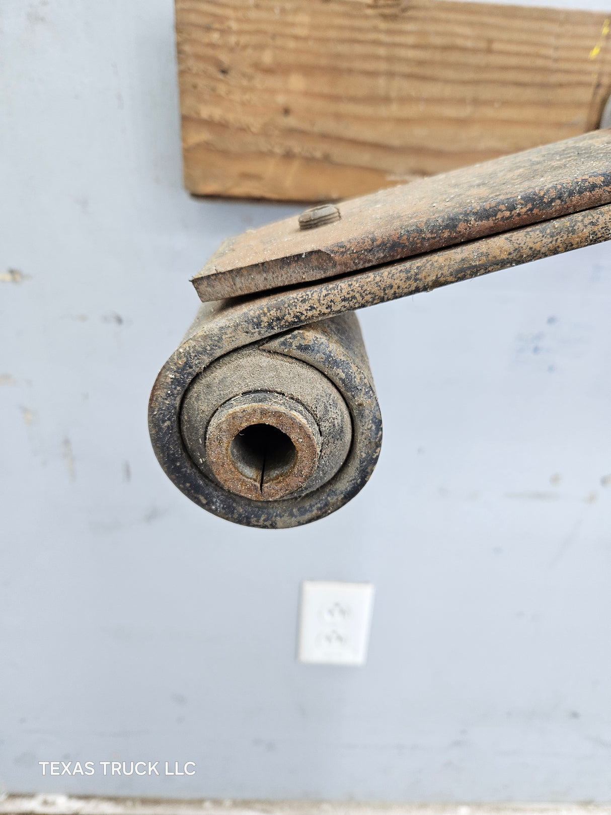 1999-2007 Ford F250 F350 Super Duty Rear Leaf Spring - 1