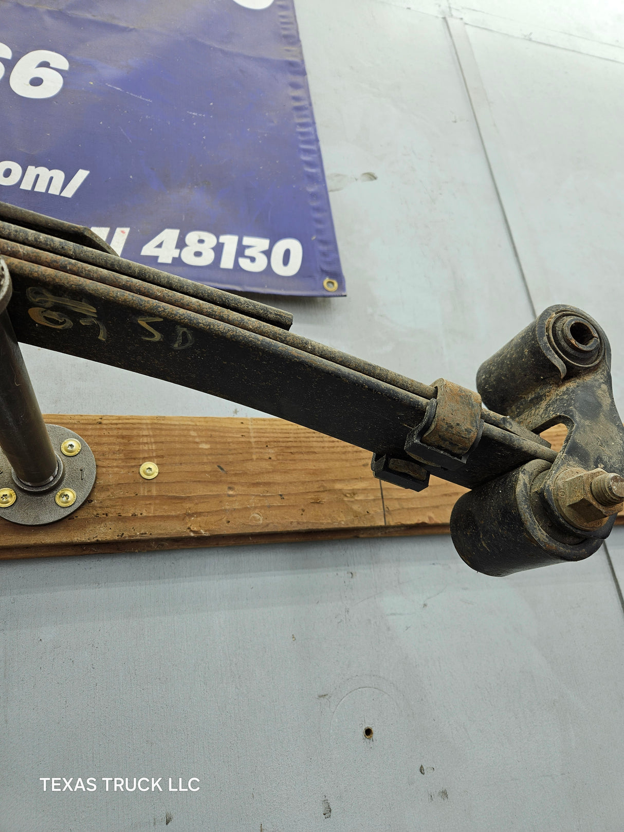 1999-2007 Ford F250 F350 Super Duty Rear Leaf Spring - 1