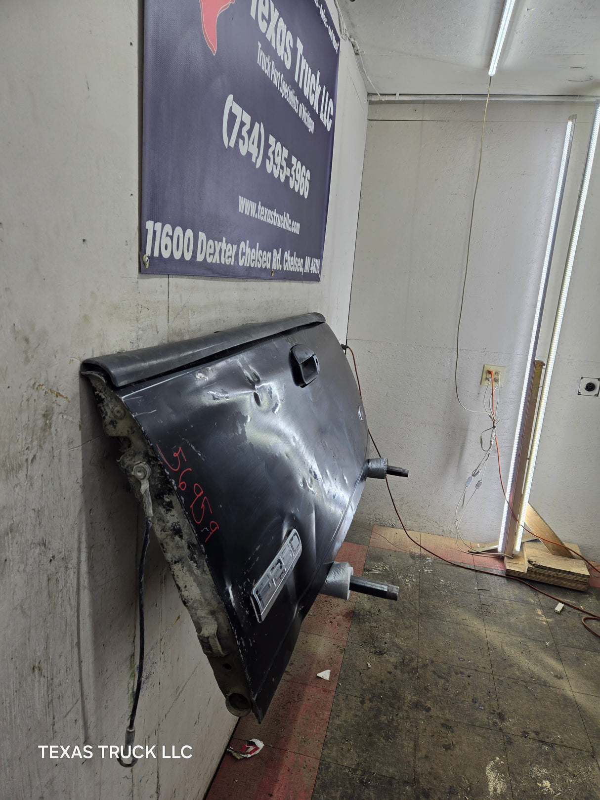 1997-2003 F150 / 1999-2007 Ford F250 F350 F450 F550 Super Duty Tailgate