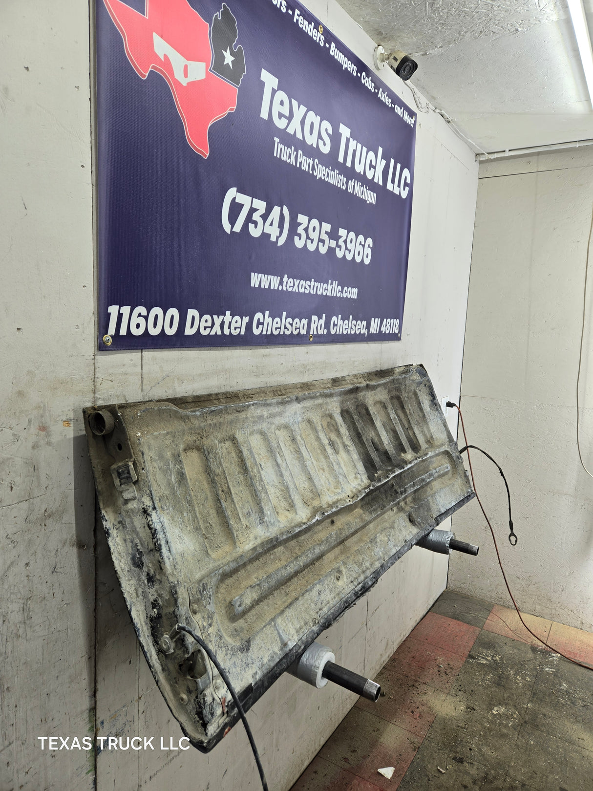 1997-2003 F150 / 1999-2007 Ford F250 F350 F450 F550 Super Duty Tailgate