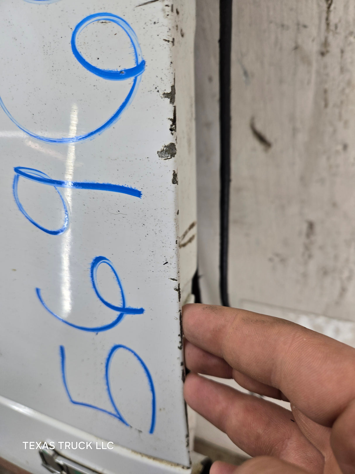 2008-2016 Ford Super Duty Tailgate With Step F250 F350 F450 F550 - Oxford White