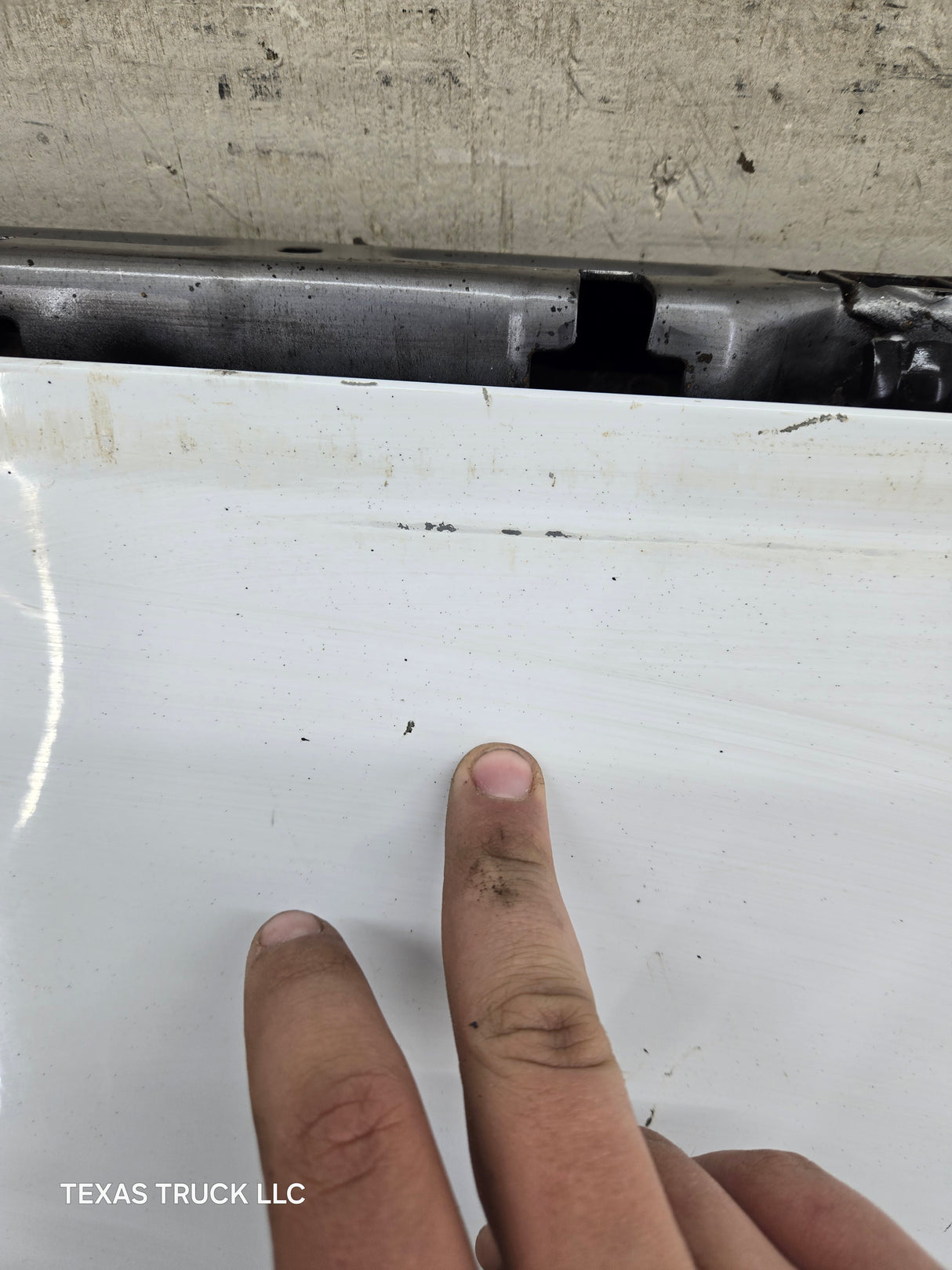 2008-2016 Ford Super Duty Tailgate With Step F250 F350 F450 F550 - Oxford White