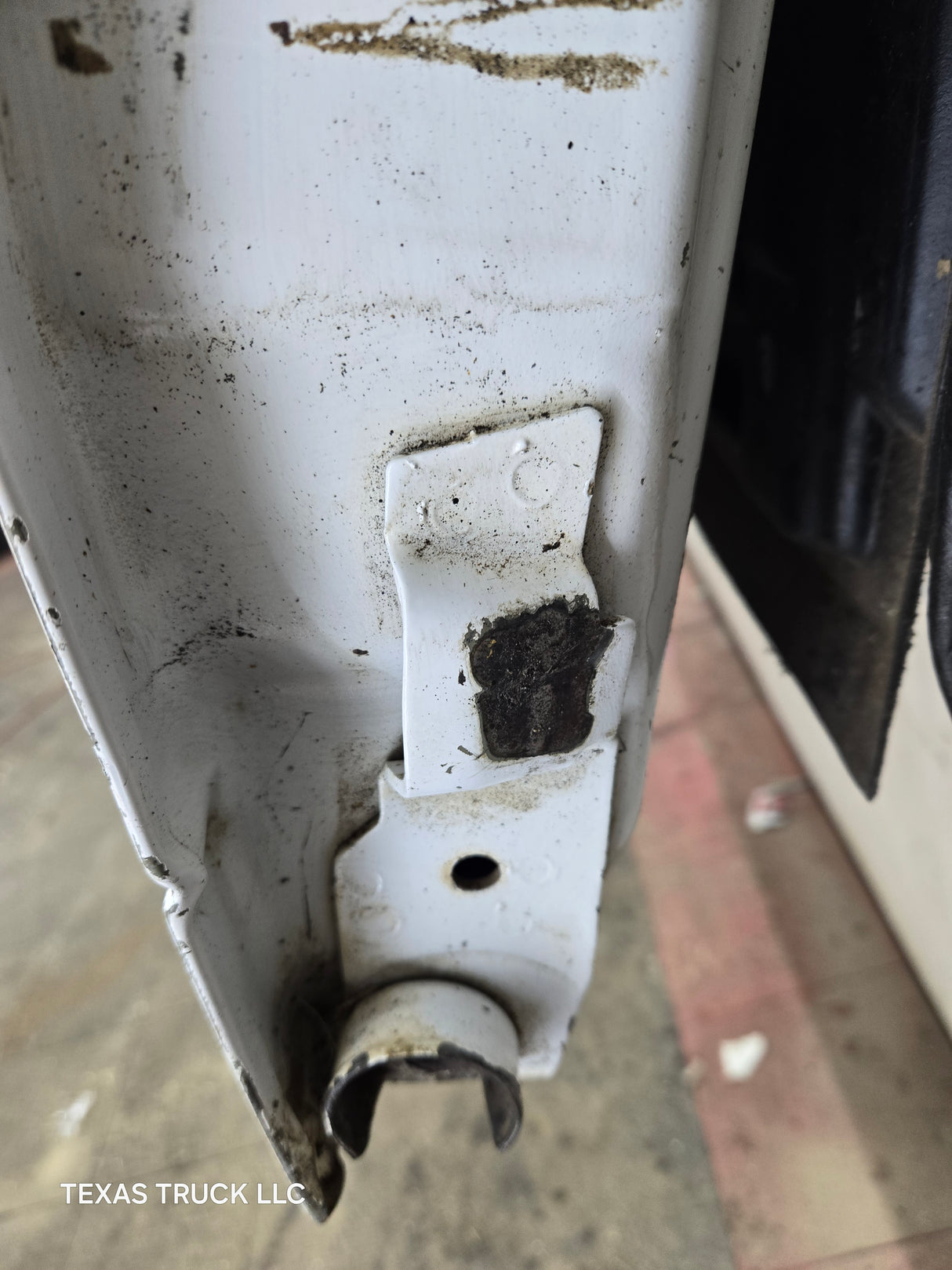 2008-2016 Ford Super Duty Tailgate With Step F250 F350 F450 F550 - Oxford White