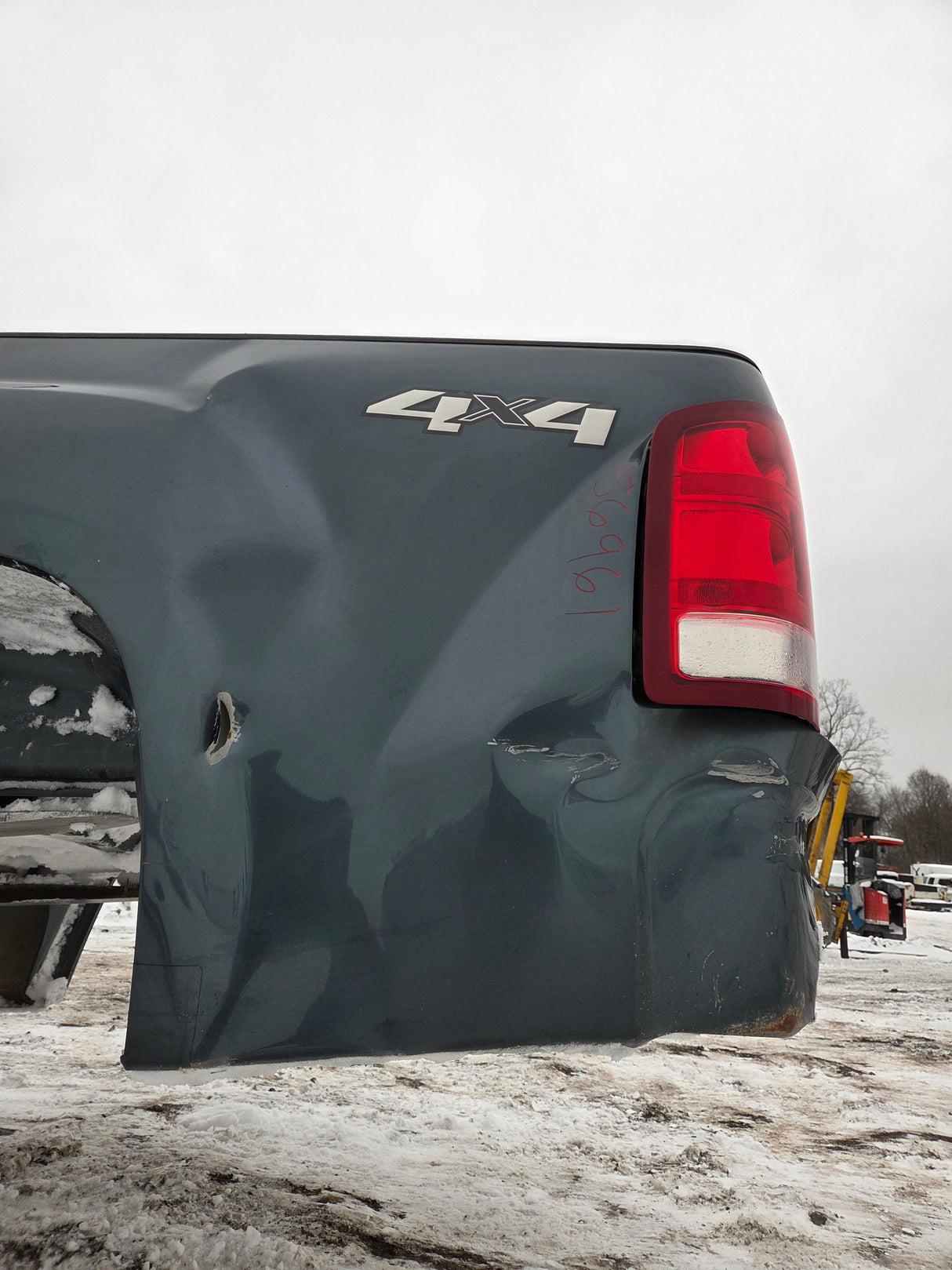 2007-2013 GMC Sierra 1500 2500 3500 HD 8' Long Truck Bed