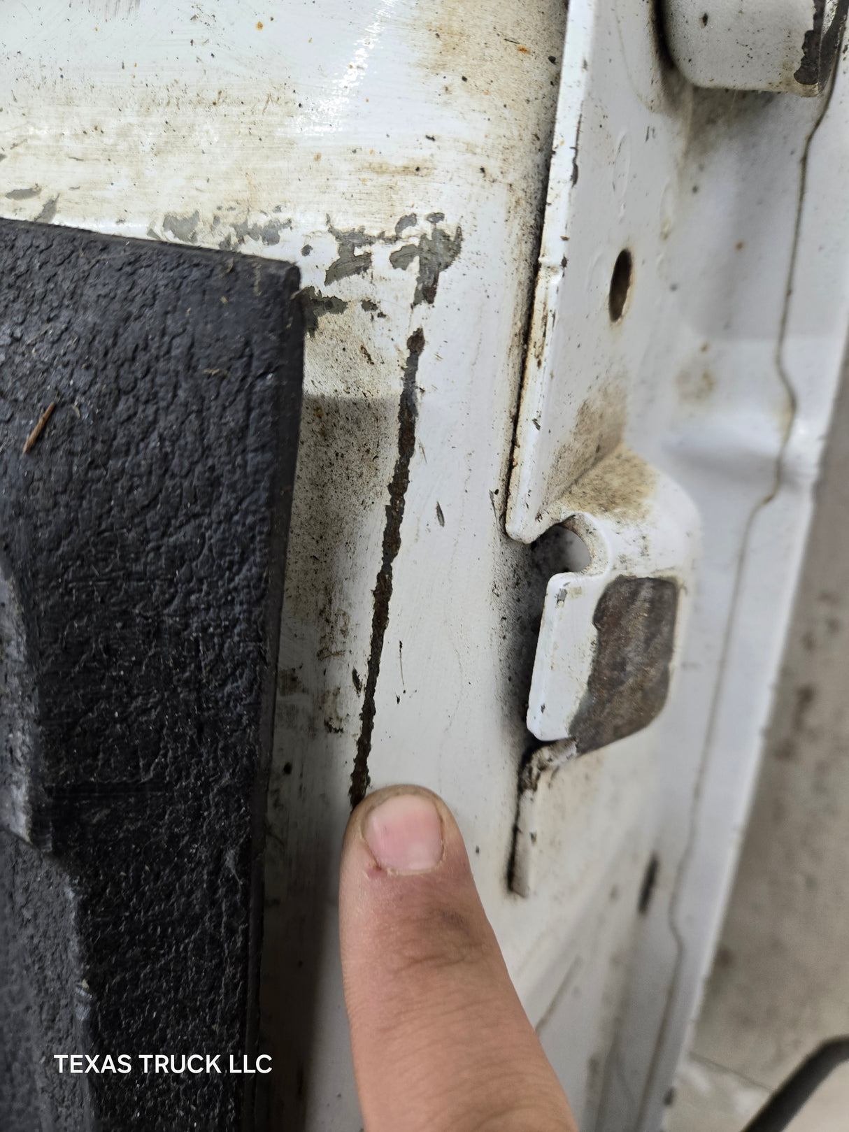 2008-2016 Ford Super Duty Tailgate With Step F250 F350 F450 F550 - Oxford White