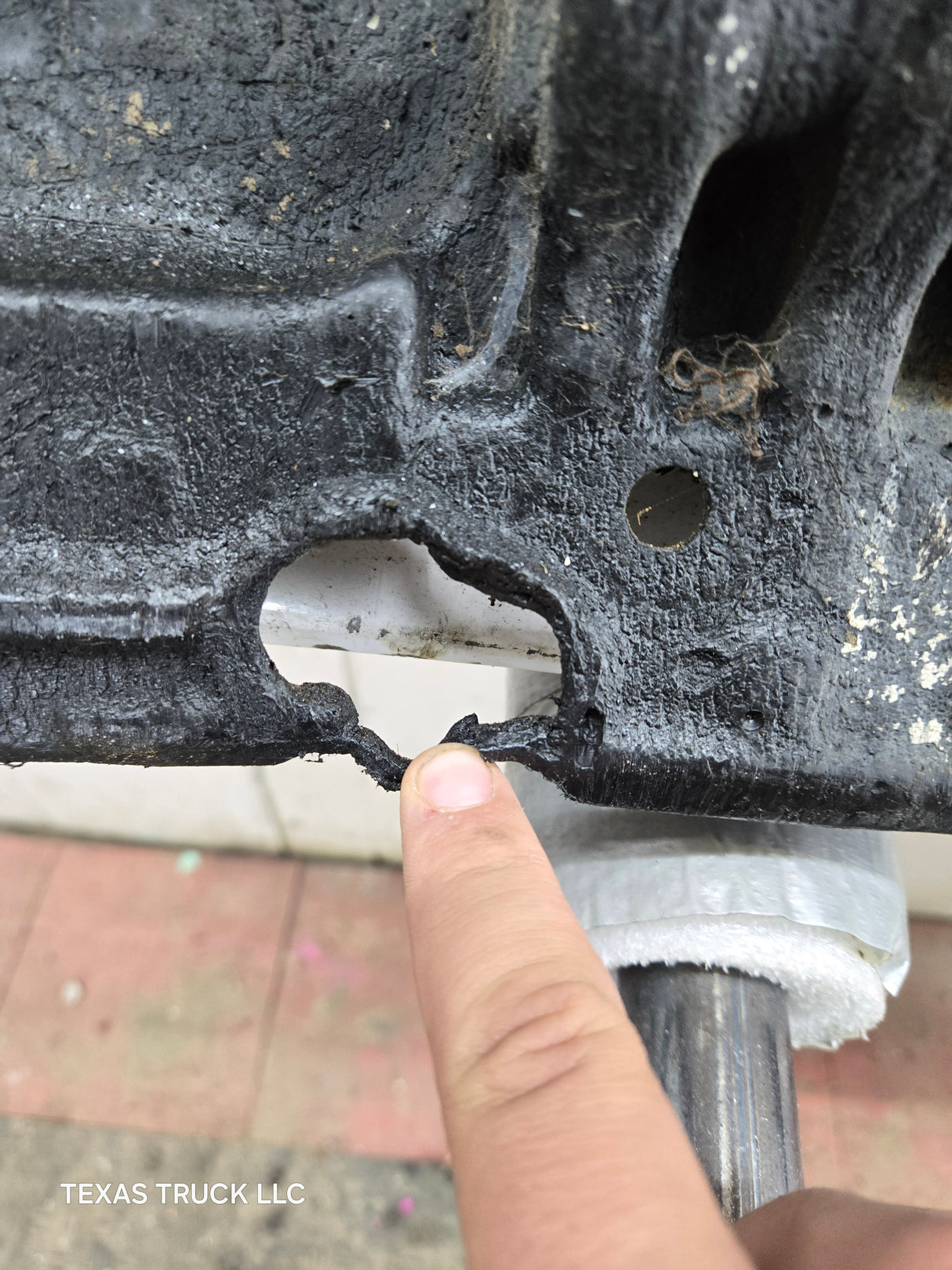 2008-2016 Ford Super Duty Tailgate With Step F250 F350 F450 F550 - Oxford White