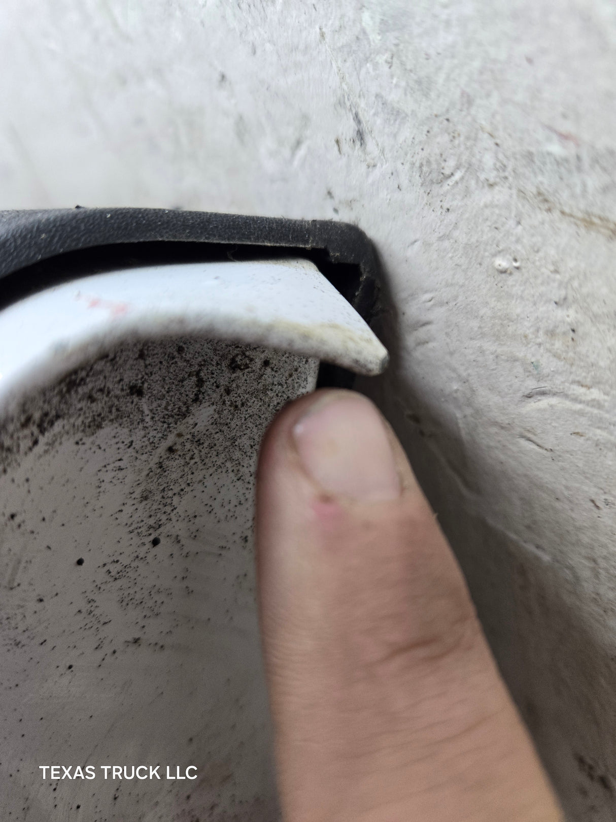 2007-2013 Chevrolet Silverado / GMC Sierra 1500 2500 3500 HD Tailgate