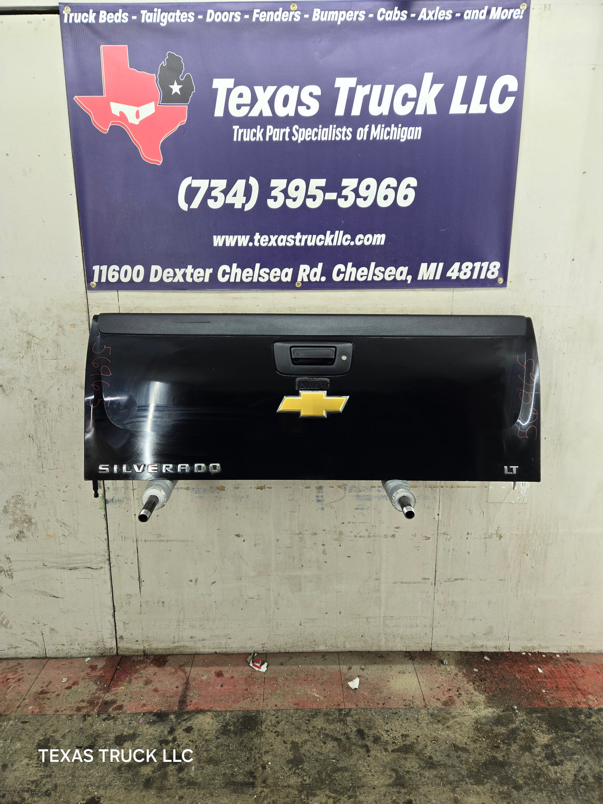 2007-2013 Chevrolet Silverado / GMC Sierra 1500 2500 3500 HD Tailgate