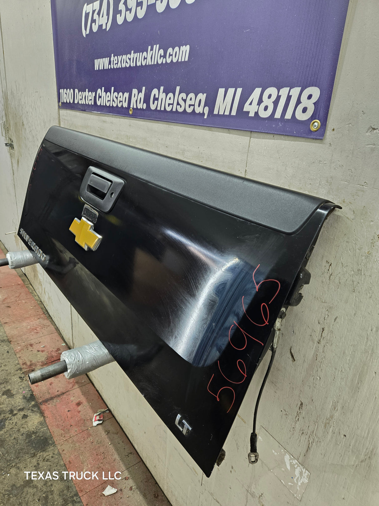 2007-2013 Chevrolet Silverado / GMC Sierra 1500 2500 3500 HD Tailgate