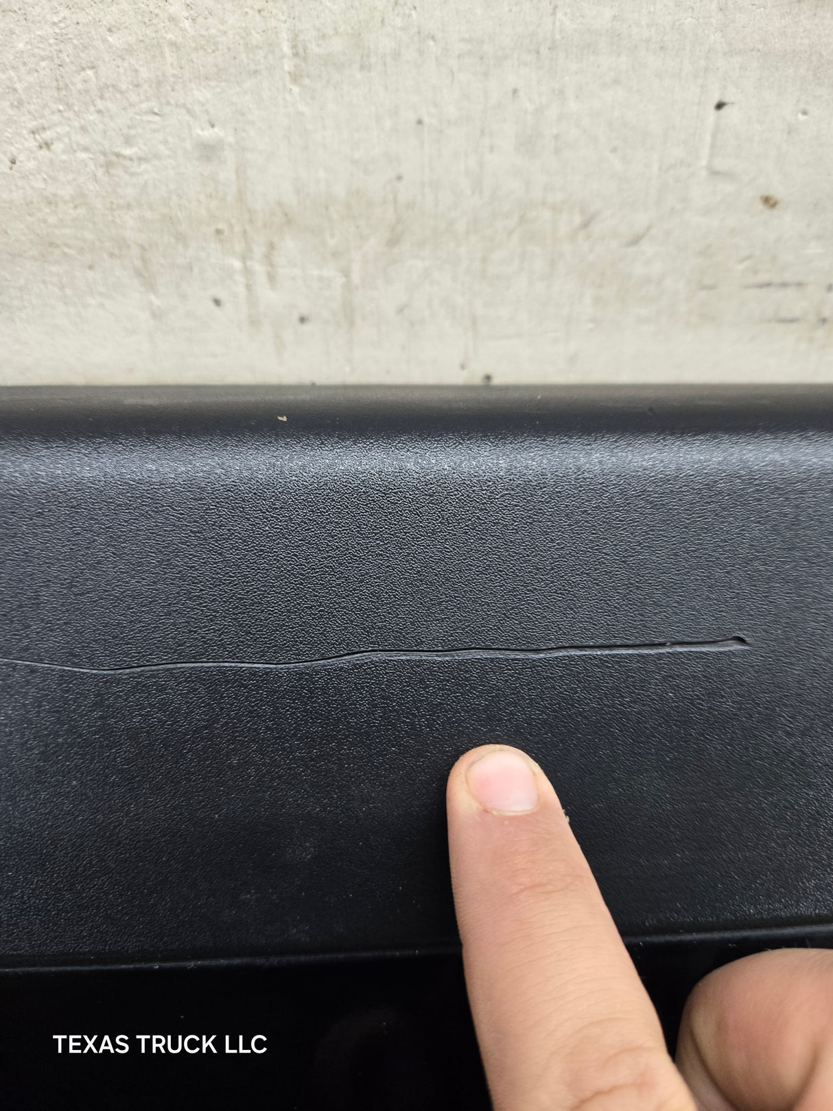 2007-2013 Chevrolet Silverado / GMC Sierra 1500 2500 3500 HD Tailgate