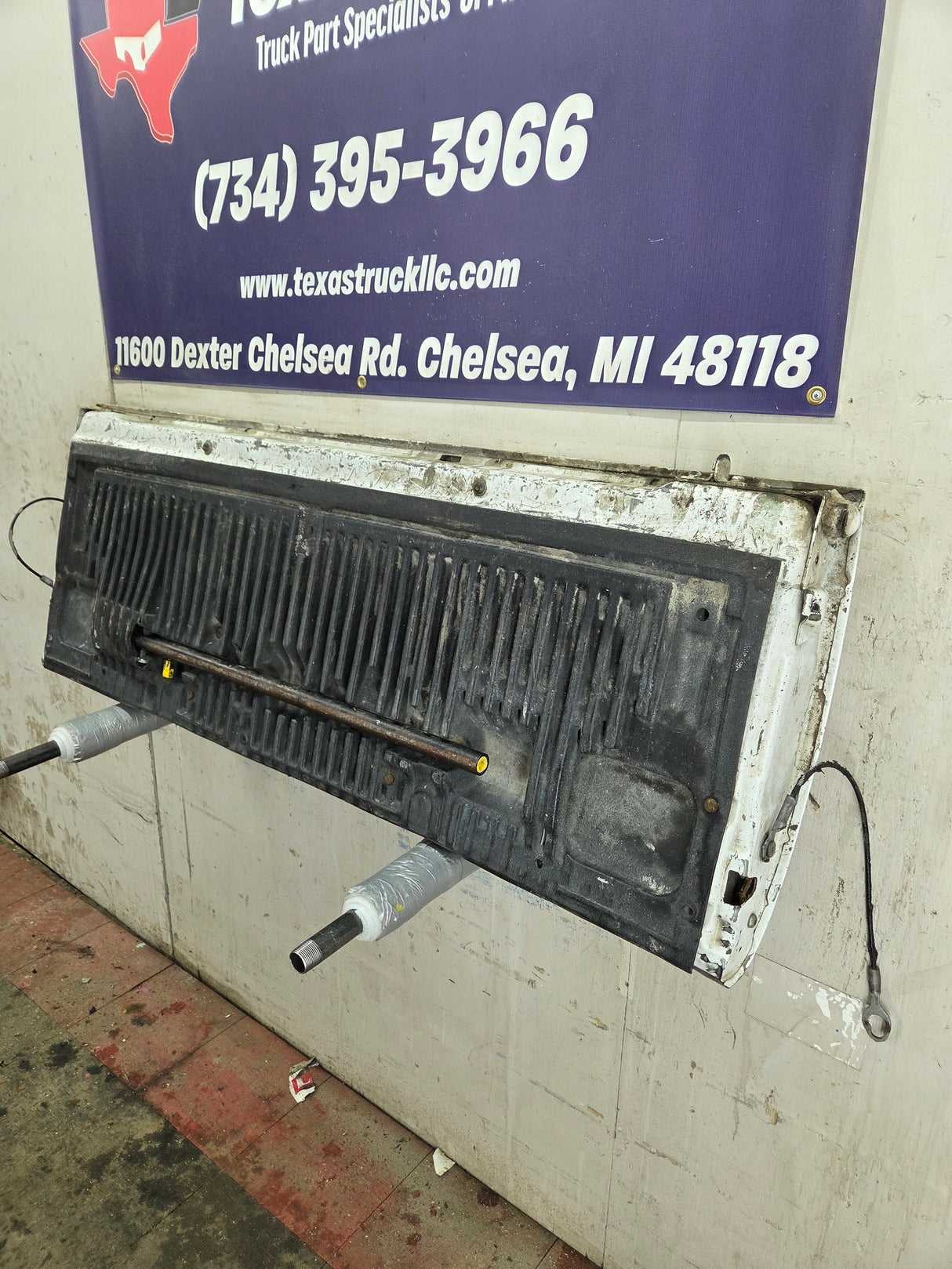 2008-2016 Ford Super Duty Tailgate with step F250 F350 F450 F550