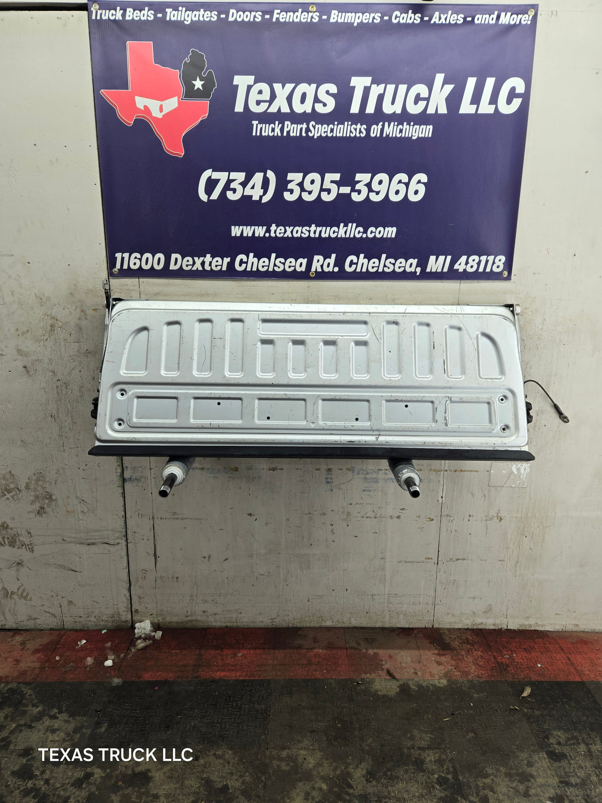 2014-2019 Chevrolet Silverado / GMC Sierra 1500 2500 3500 HD Tailgate