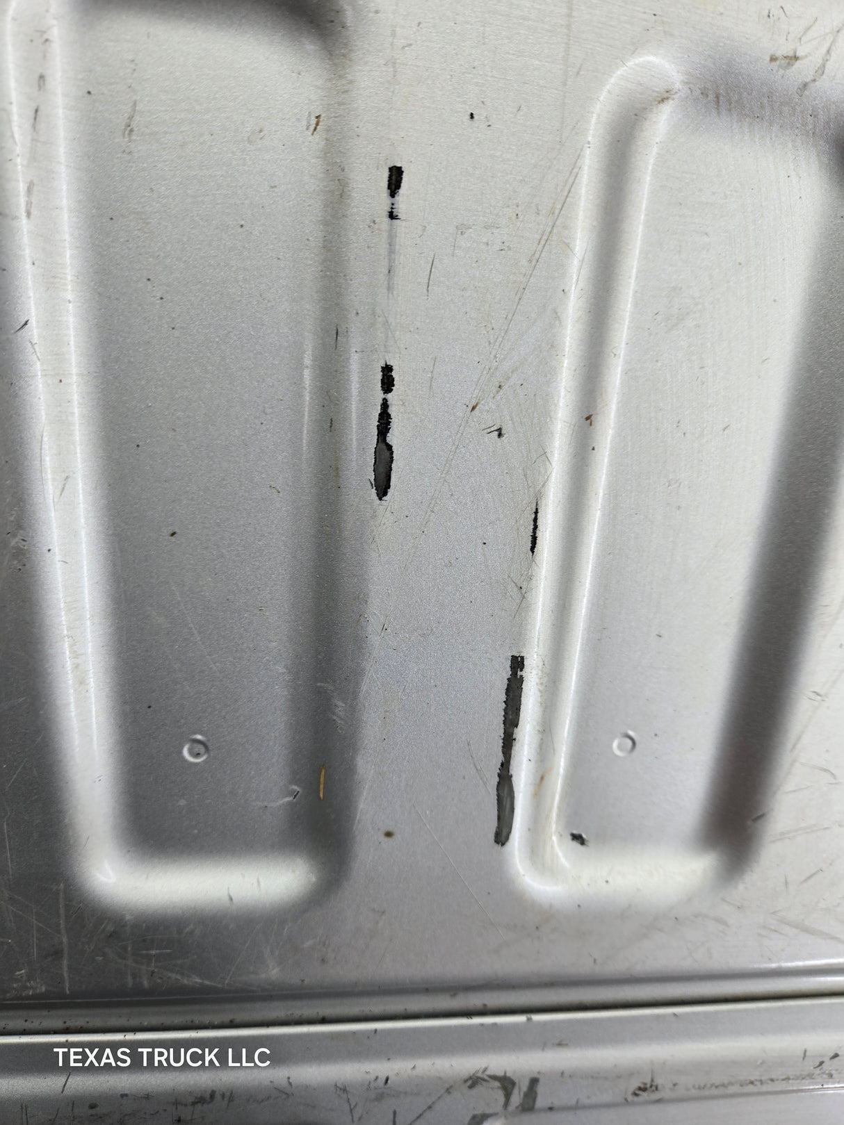 2014-2019 Chevrolet Silverado / GMC Sierra 1500 2500 3500 HD Tailgate