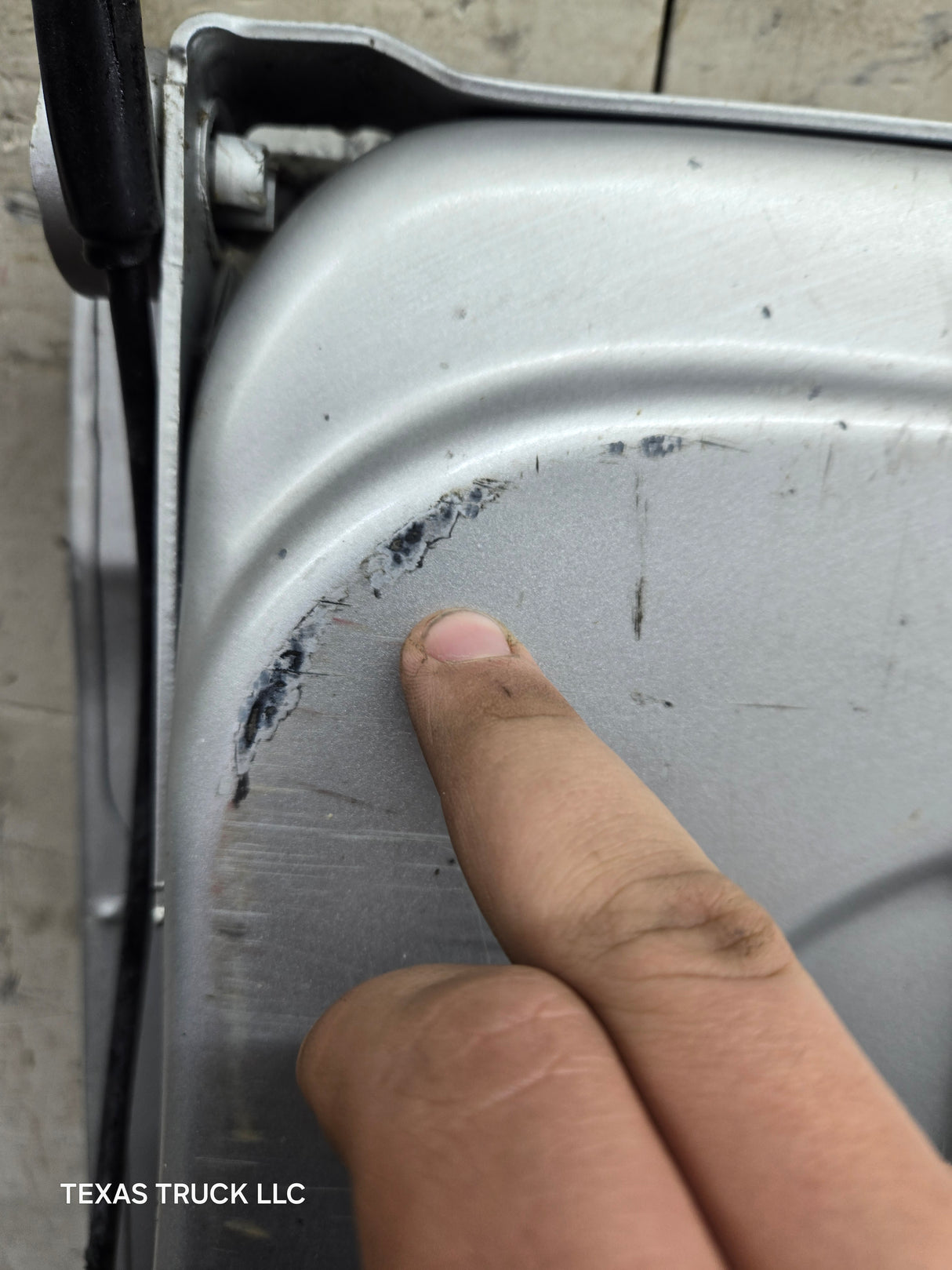 2014-2019 Chevrolet Silverado / GMC Sierra 1500 2500 3500 HD Tailgate