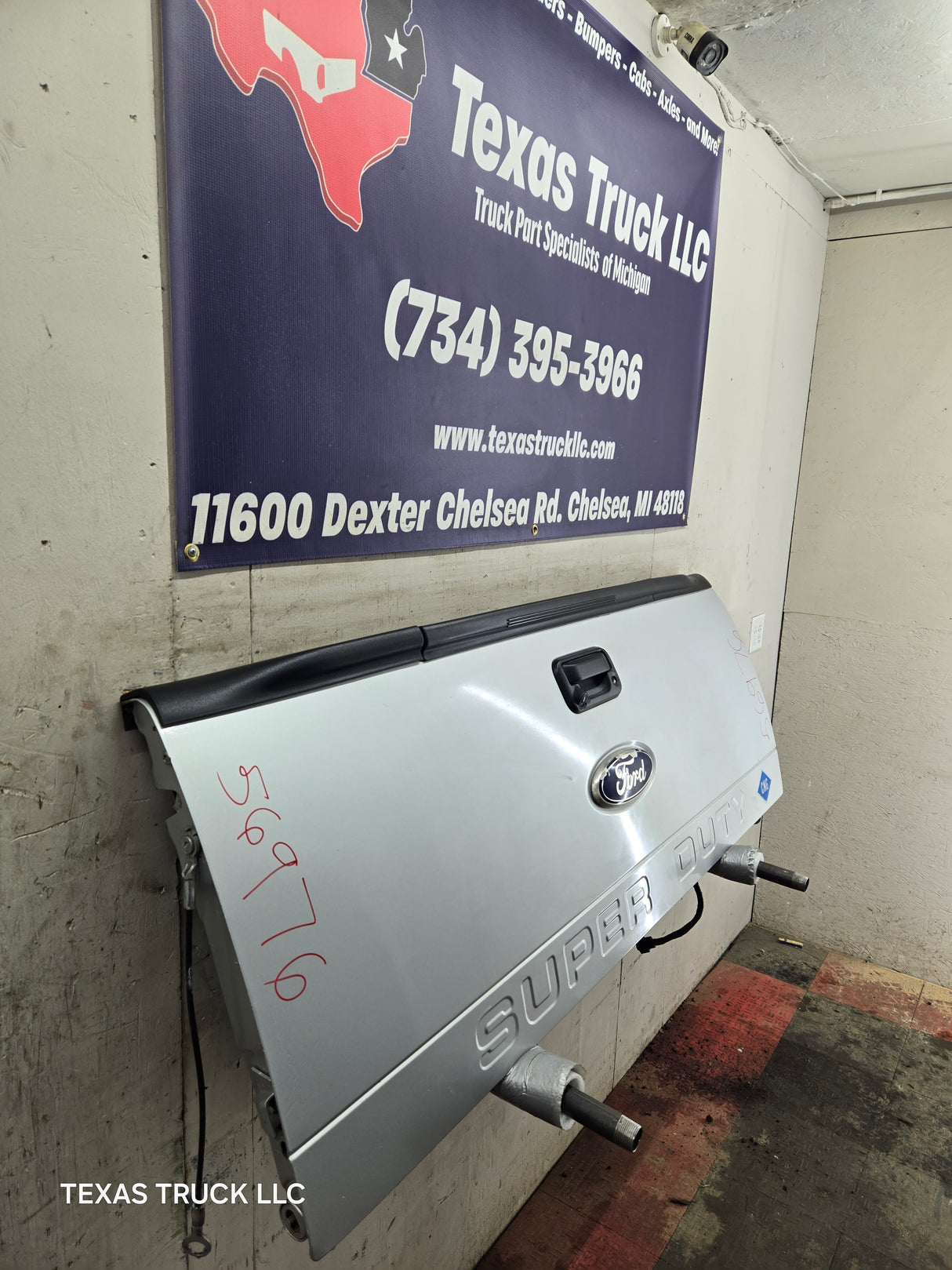 2008-2016 Ford Super Duty Tailgate with step F250 F350 F450 F550