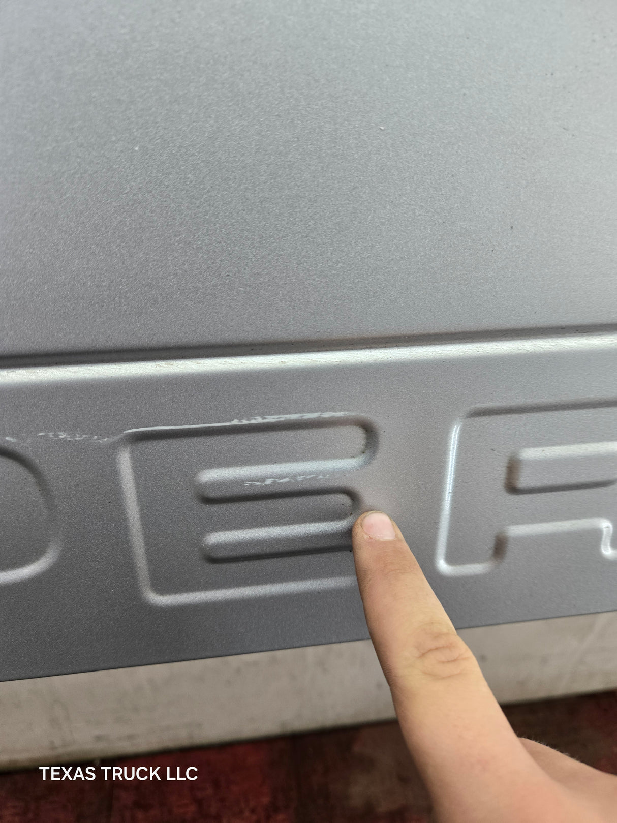 2008-2016 Ford Super Duty Tailgate with step F250 F350 F450 F550