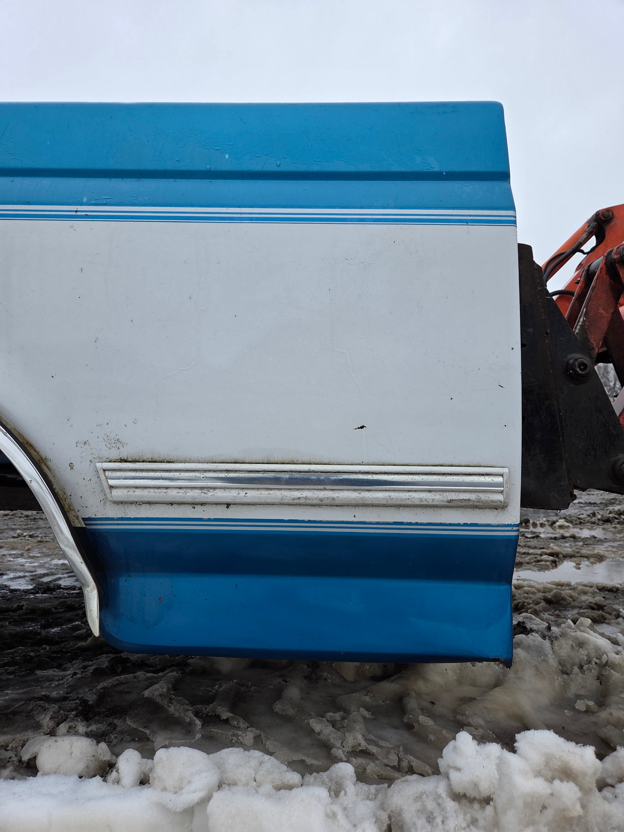 1987-1997 Ford F150 F250 F350 OBS 6' 9" Short Truck Bed