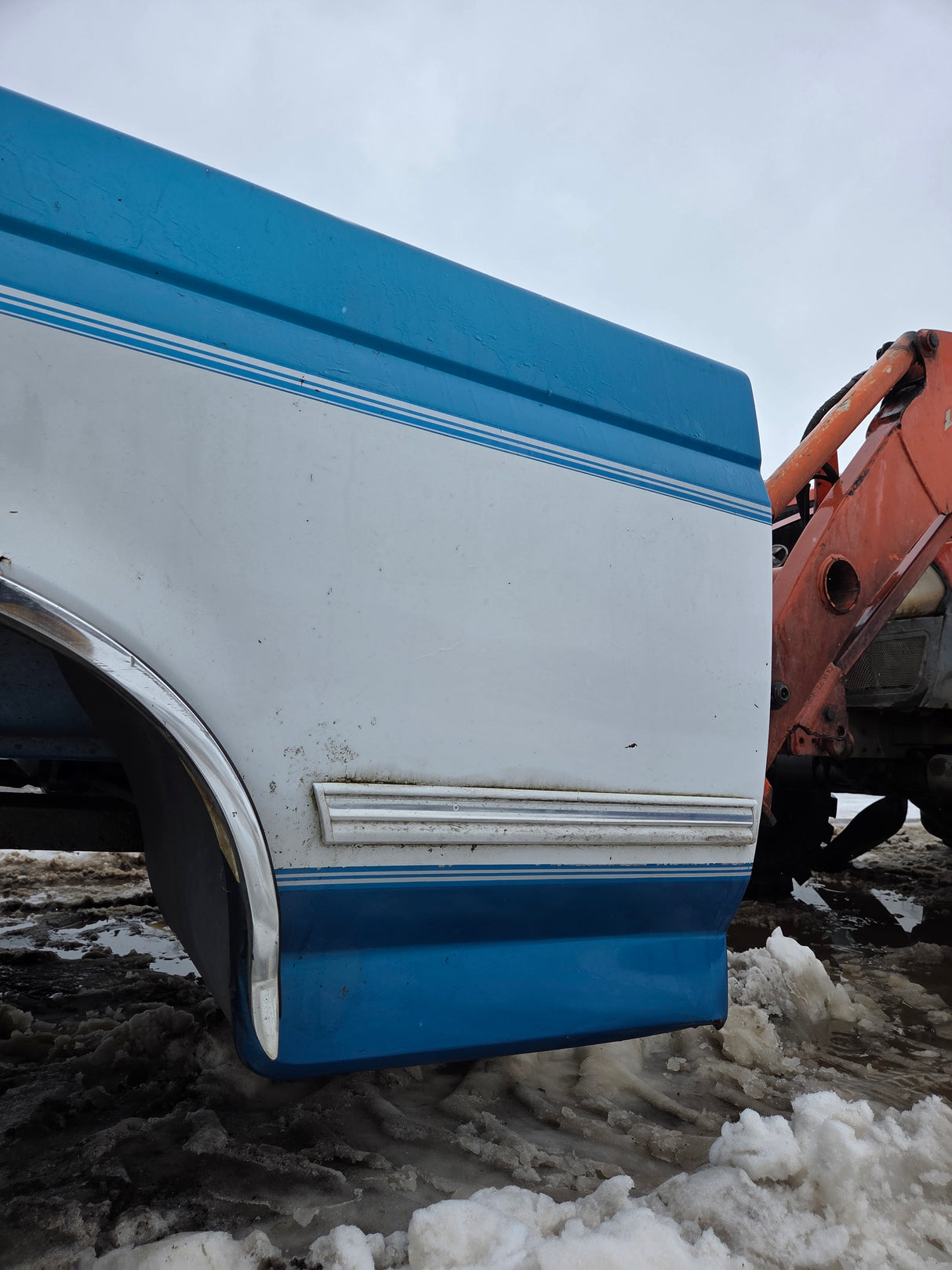 1987-1997 Ford F150 F250 F350 OBS 6' 9" Short Truck Bed