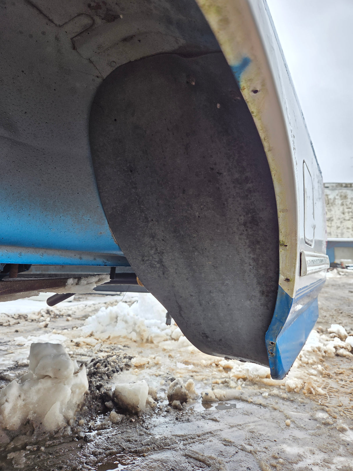 1987-1997 Ford F150 F250 F350 OBS 6' 9" Short Truck Bed