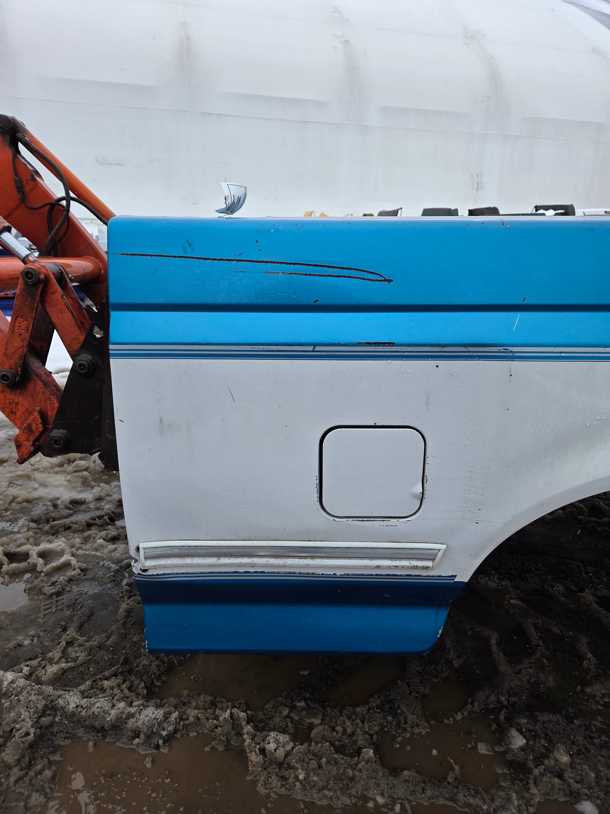 1987-1997 Ford F150 F250 F350 OBS 6' 9" Short Truck Bed