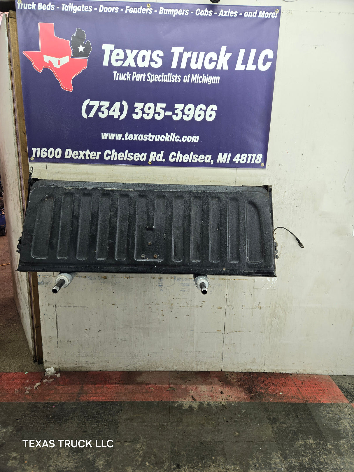 2007-2013 Chevrolet Silverado / GMC Sierra Tailgate 1500 2500 3500 HD