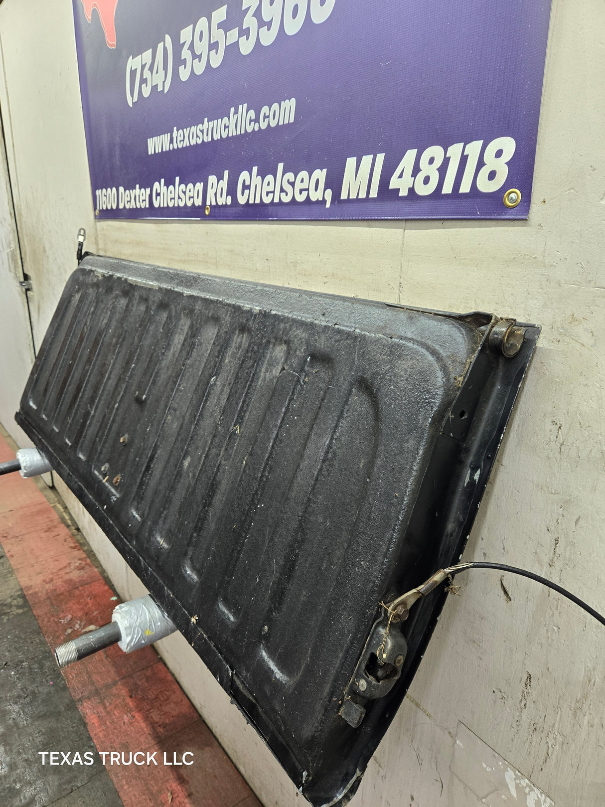 2007-2013 Chevrolet Silverado / GMC Sierra Tailgate 1500 2500 3500 HD