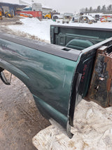 1999-2007 Chevrolet Silverado / GMC Sierra 1500 5' 8" Short Truck Bed