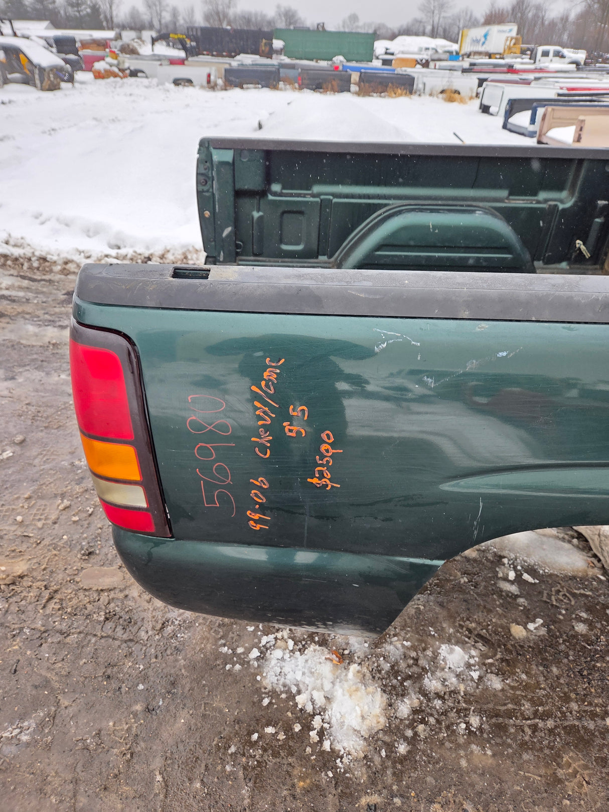 1999-2007 Chevrolet Silverado / GMC Sierra 1500 5' 8" Short Truck Bed