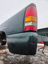 1999-2007 Chevrolet Silverado / GMC Sierra 1500 5' 8" Short Truck Bed