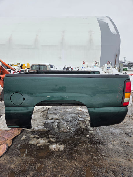 1999-2007 Chevrolet Silverado / GMC Sierra 1500 5' 8" Short Truck Bed