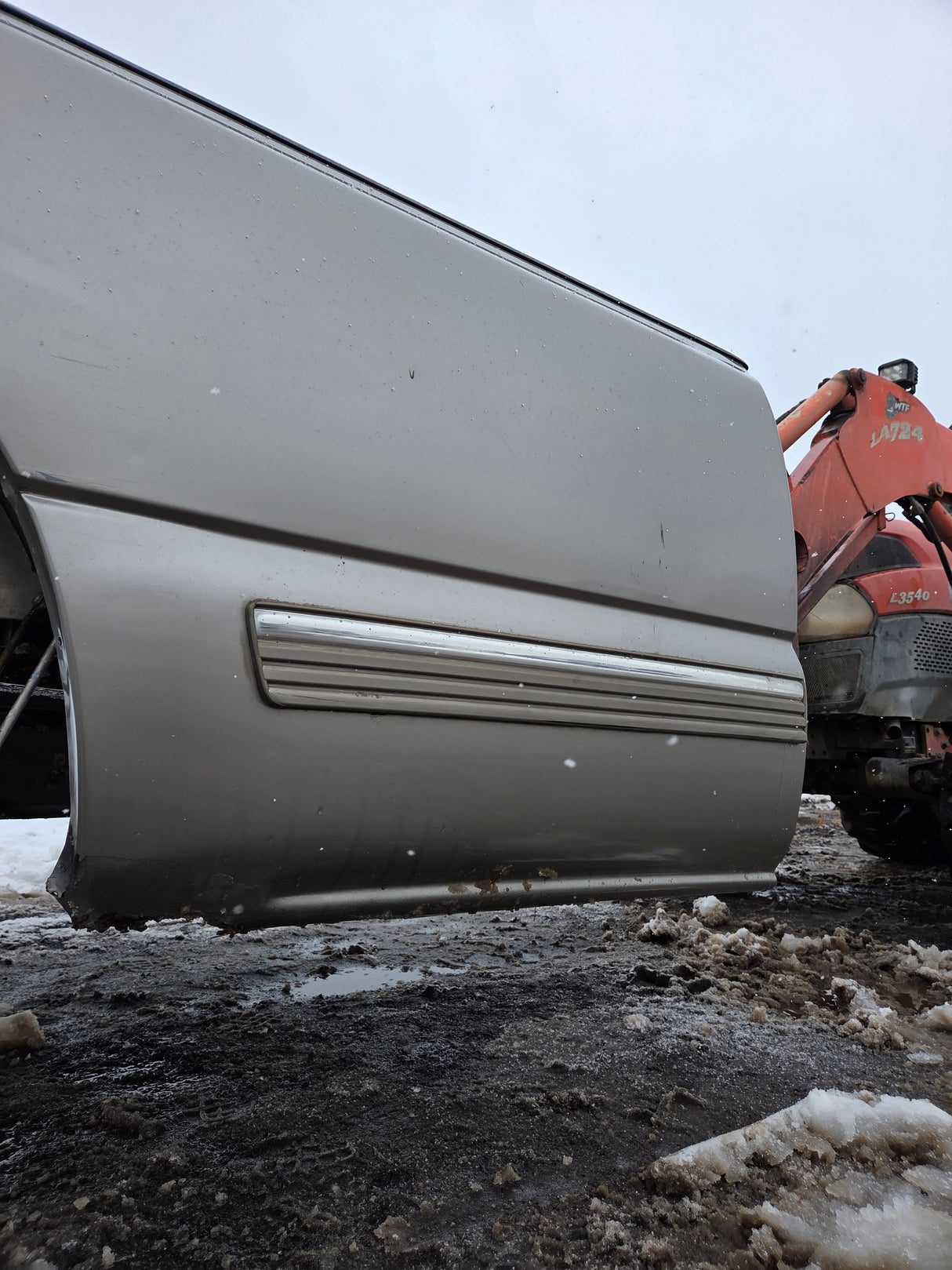 1999-2007 Chevrolet Silverado / GMC Sierra 1500 2500 3500 HD 8' Long Bed Truck Bed