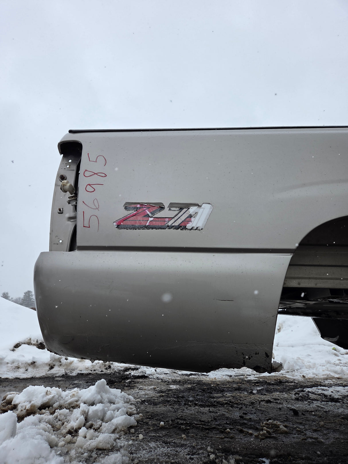 1999-2007 Chevrolet Silverado / GMC Sierra 1500 2500 3500 HD 8' Long Bed Truck Bed