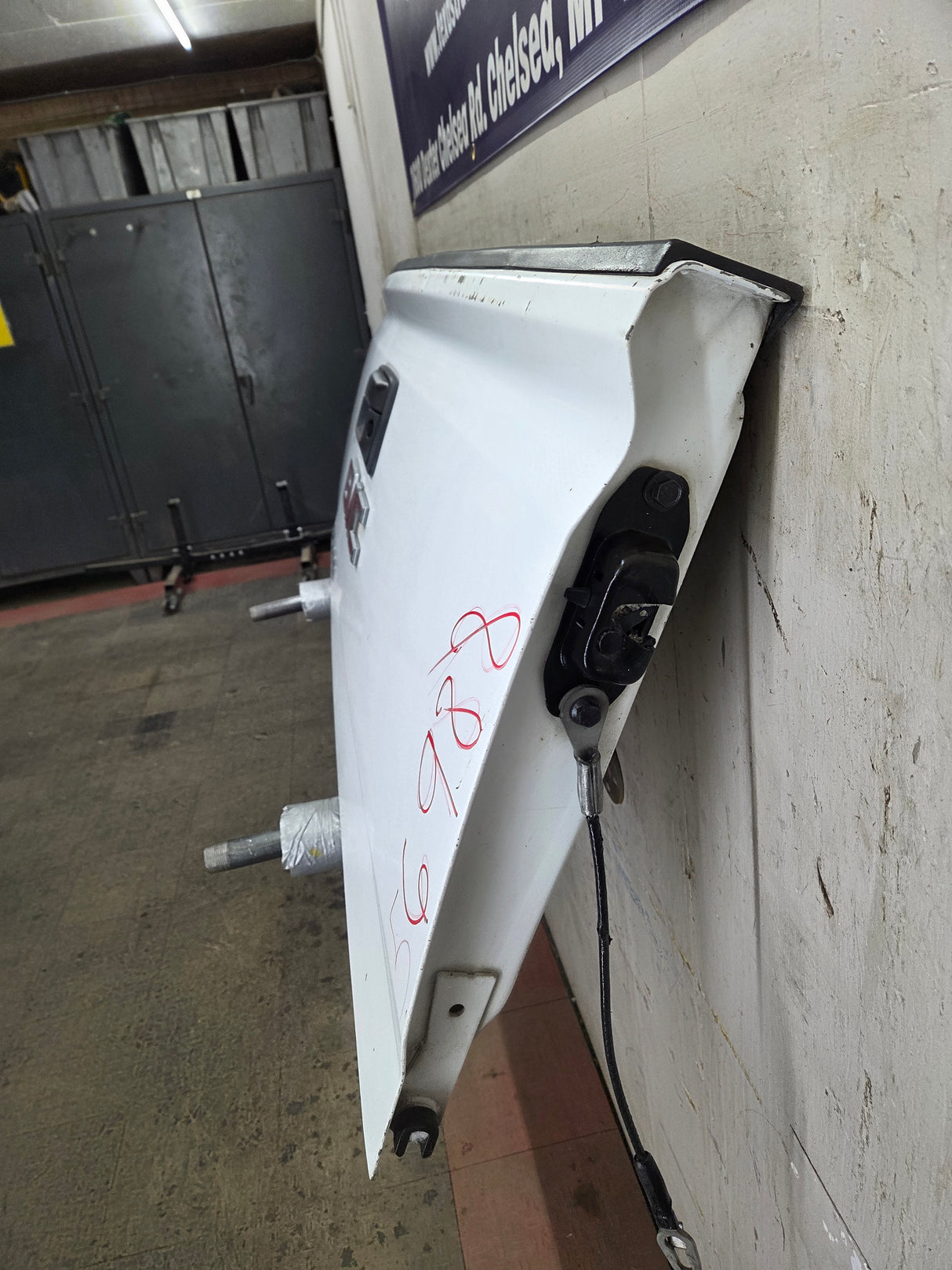 2014-2019 Chevrolet Silverado / GMC Sierra 1500 2500 3500 HD Tailgate