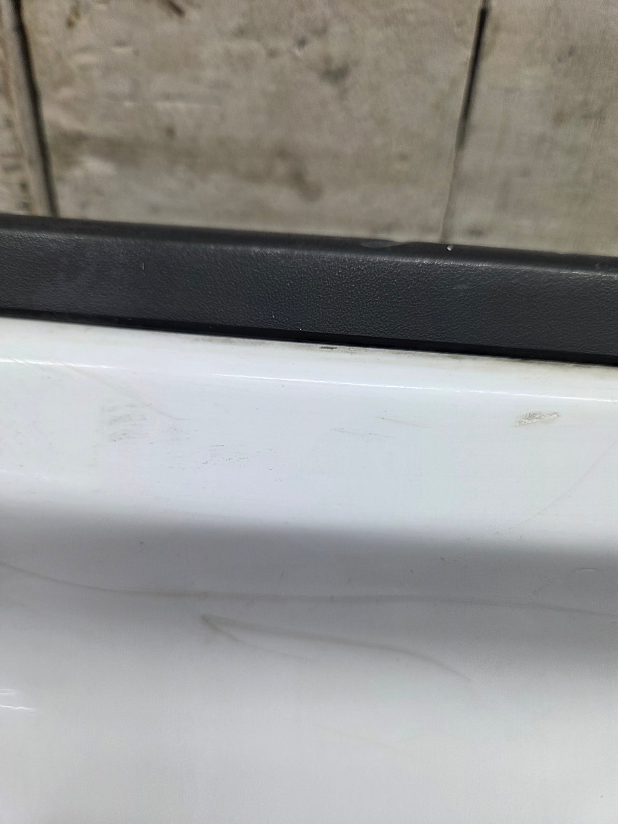 2014-2019 Chevrolet Silverado / GMC Sierra 1500 2500 3500 HD Tailgate