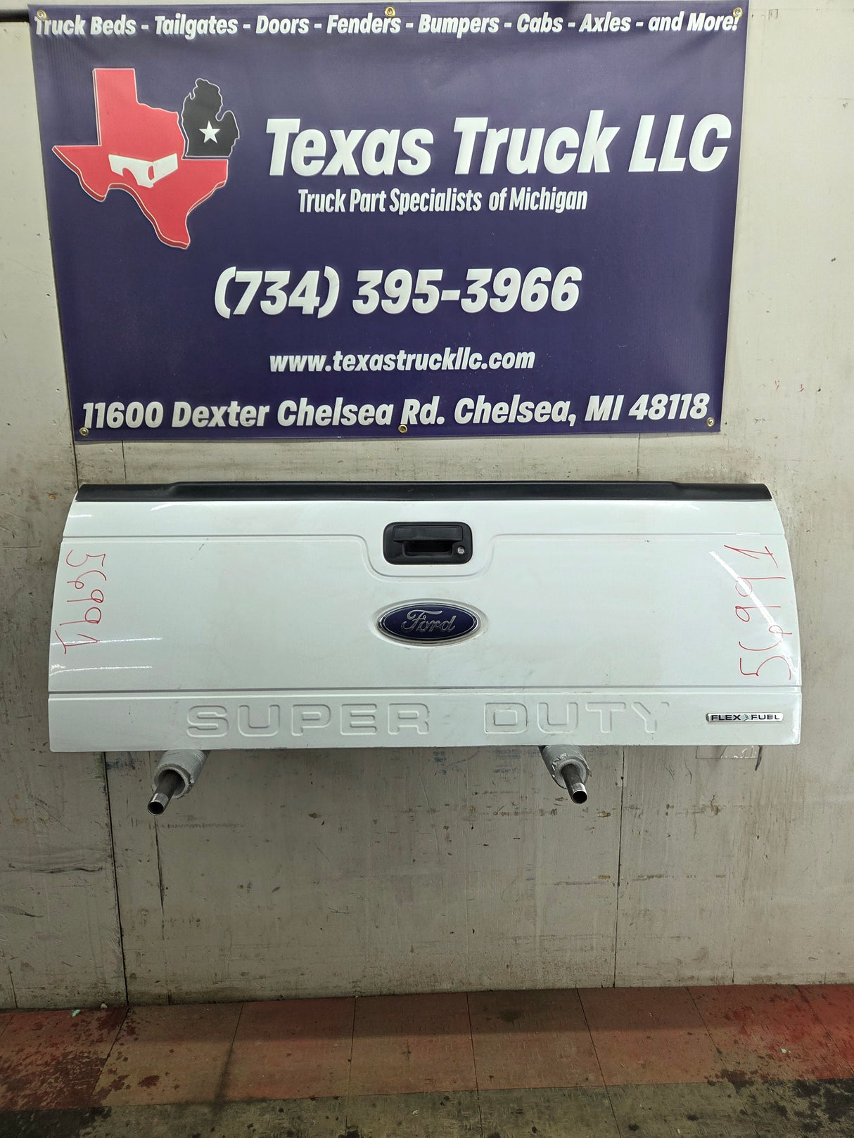 2008-2016 Ford Super Duty Tailgate F250 F350 F450 F550 - Oxford White