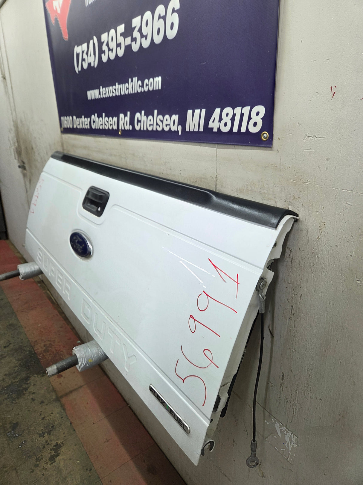 2008-2016 Ford Super Duty Tailgate F250 F350 F450 F550 - Oxford White