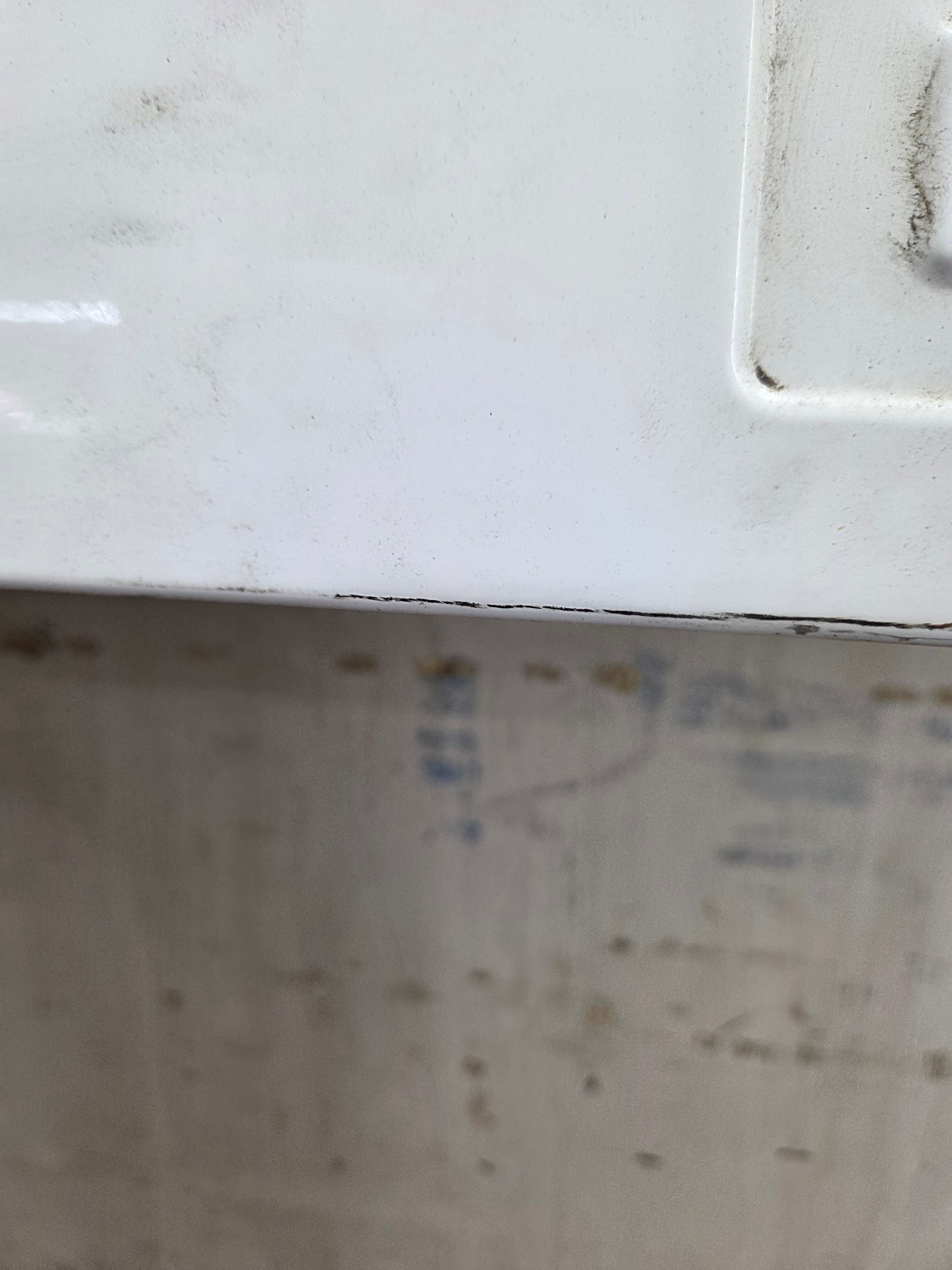 2008-2016 Ford Super Duty Tailgate F250 F350 F450 F550 - Oxford White