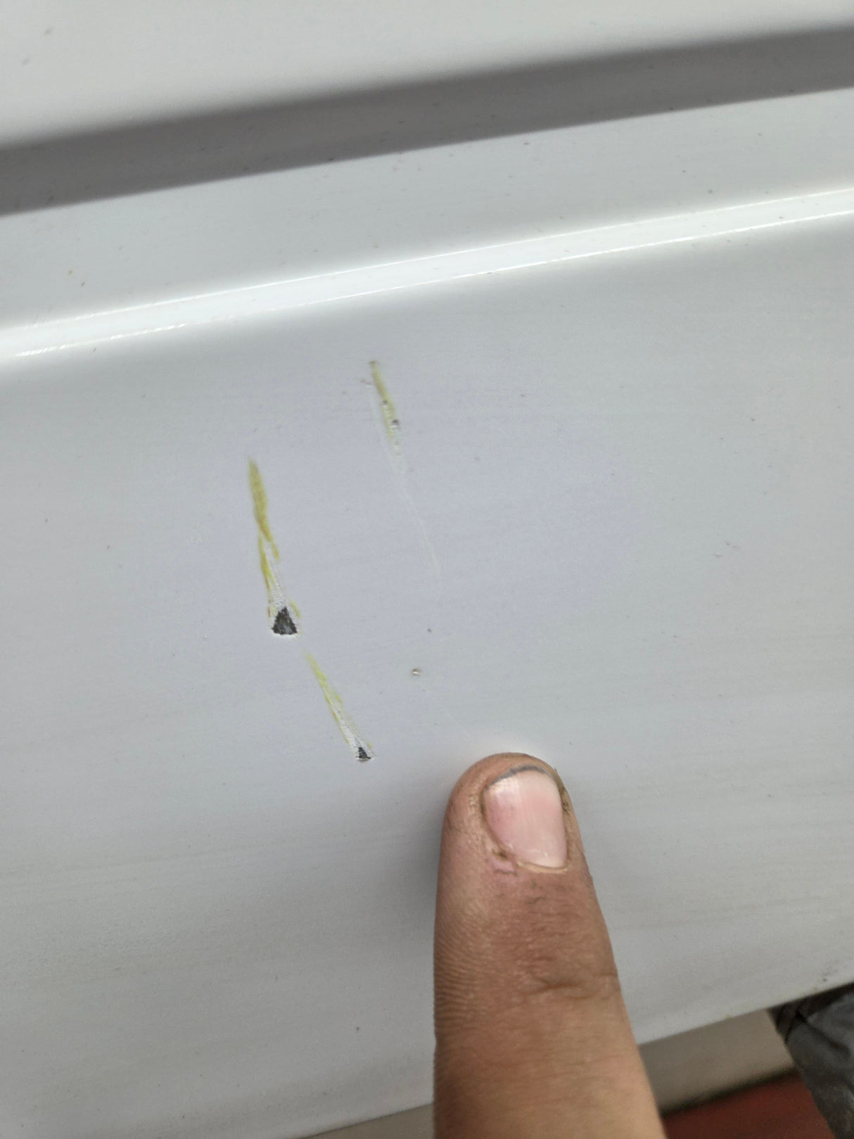 2008-2016 Ford Super Duty Tailgate F250 F350 F450 F550 - Oxford White