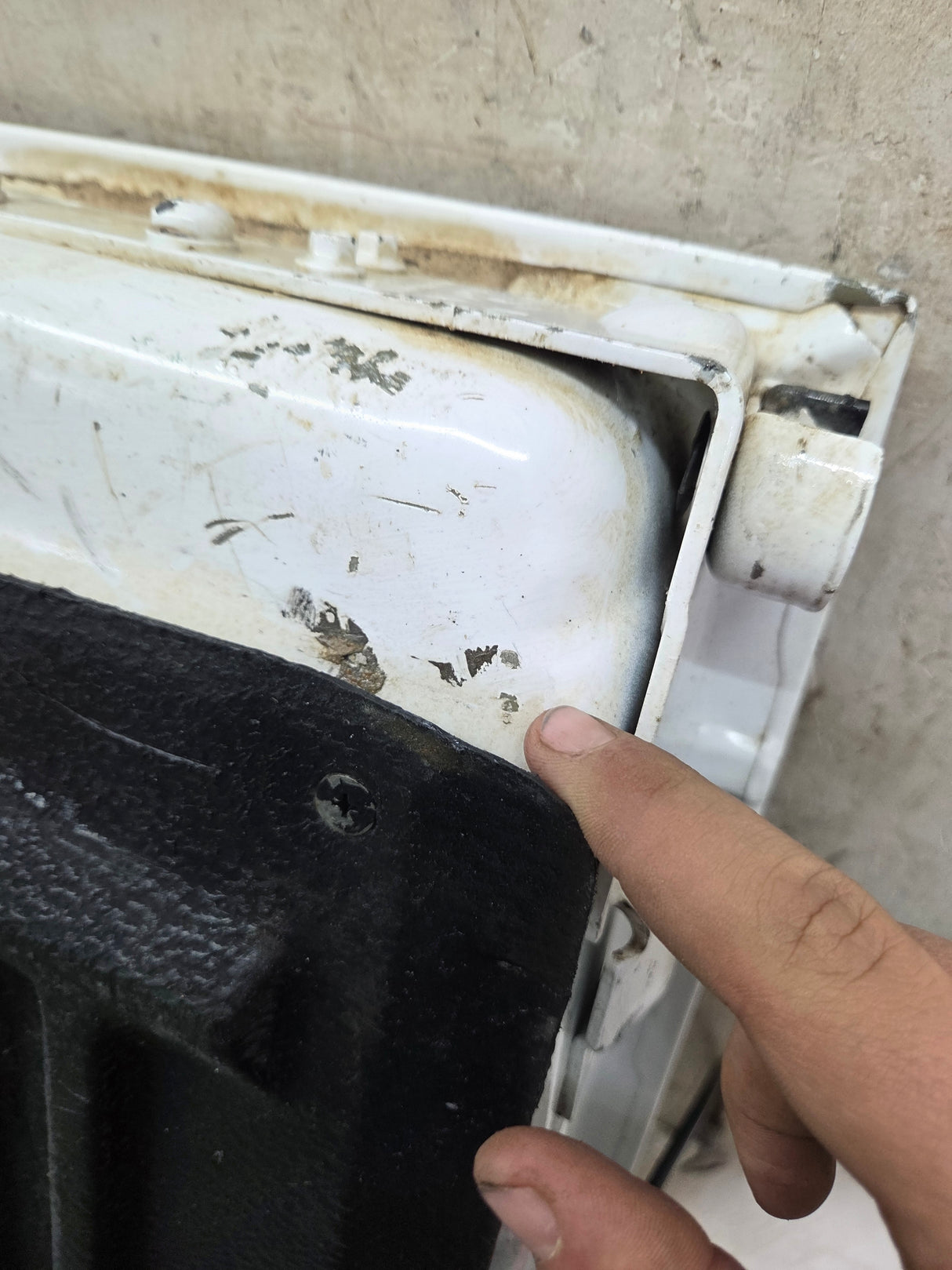 2008-2016 Ford Super Duty Tailgate F250 F350 F450 F550 - Oxford White